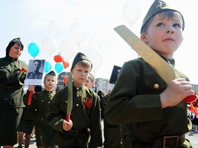 "Парад детских войск", Ростов-на-Дону. Источник - https://news.mail.ru/foto/278725/301933/