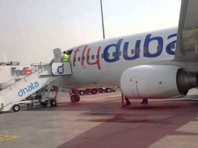 Самолет авиакомпании FlyDubai. Фото: i.ytimg.com Самолет авиакомпании FlyDubai. Фото: i.ytimg.com