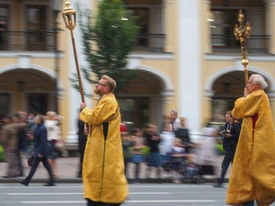 Крестный ход в Санкт-Петербурге, 12.9.17. Источник - fontanka.ru