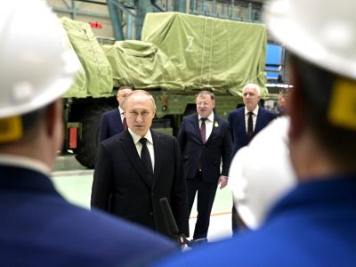 Владимир Путин на встрече с рабочими Обуховского завода, Санкт-Петербург 18.01.23. Фото: kremlin.ru